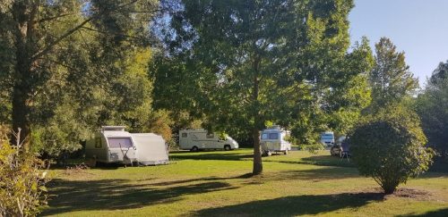 Camping Parc Des Cygnes